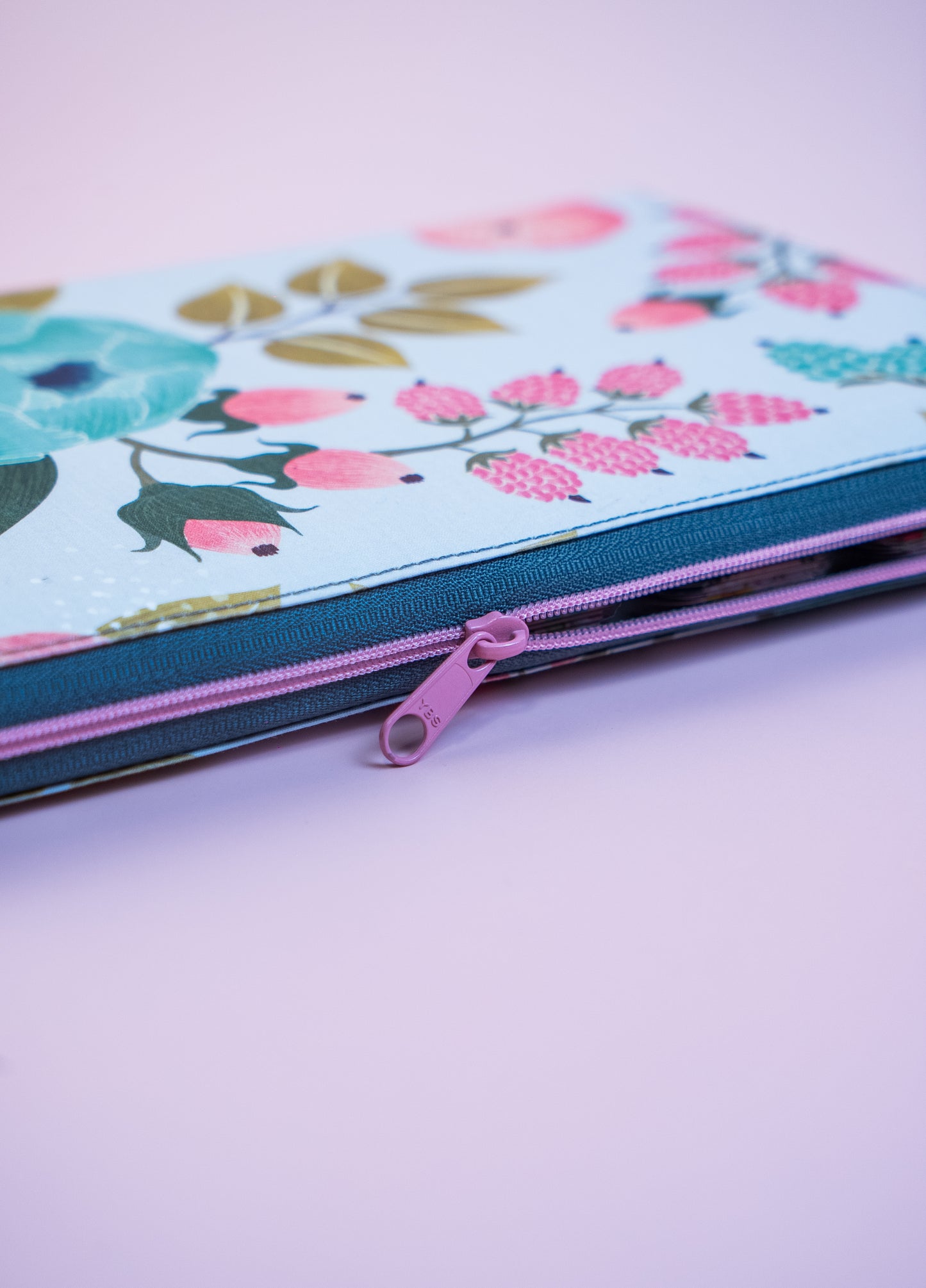 Biblia NTV, Edición zíper, Jardín con separadores